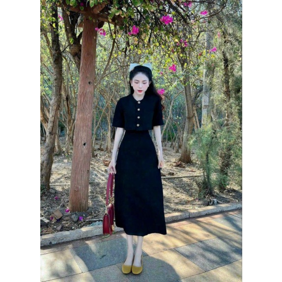 Set váy cotton lạnh thời trang nữ mặc đi chơi áo tay ngắn coa nút 2 màu hồng đen.