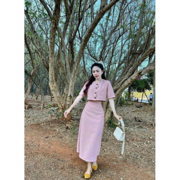 Set váy cotton lạnh thời trang nữ mặc đi chơi áo tay ngắn coa nút 2 màu hồng đen.