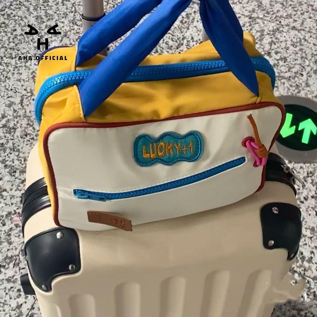 Túi đựng đồ trang điểm AHA OFFICIAL họa tiết buzz lightyear dễ phối đồ mang đi du lịch tiện lợi
