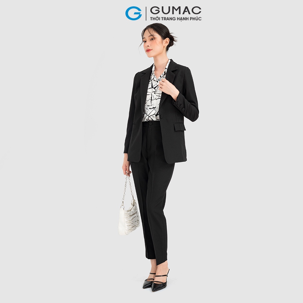 Áo vest nữ GUMAC màu đen công sở phối nút thanh lịch AC08025