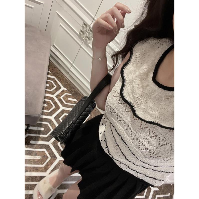 Áo len be phối viền bèo màu đen hot