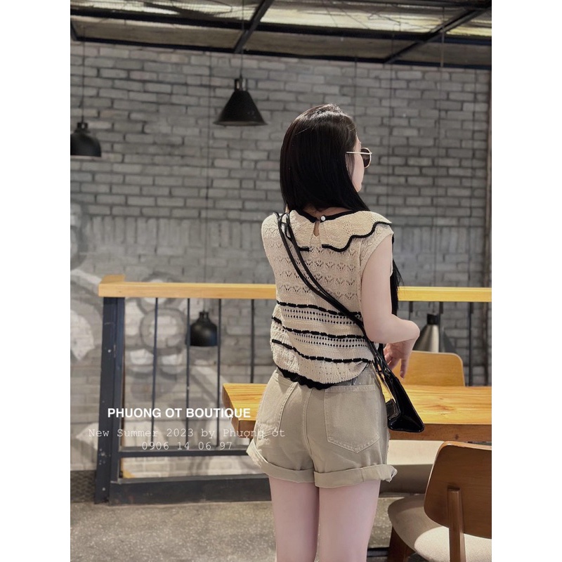 Áo len be phối viền bèo màu đen hot