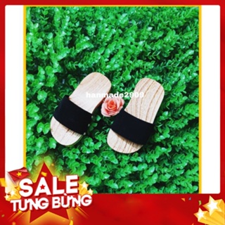 Guốc gổ mộc cho bé cực kì đáng yêu