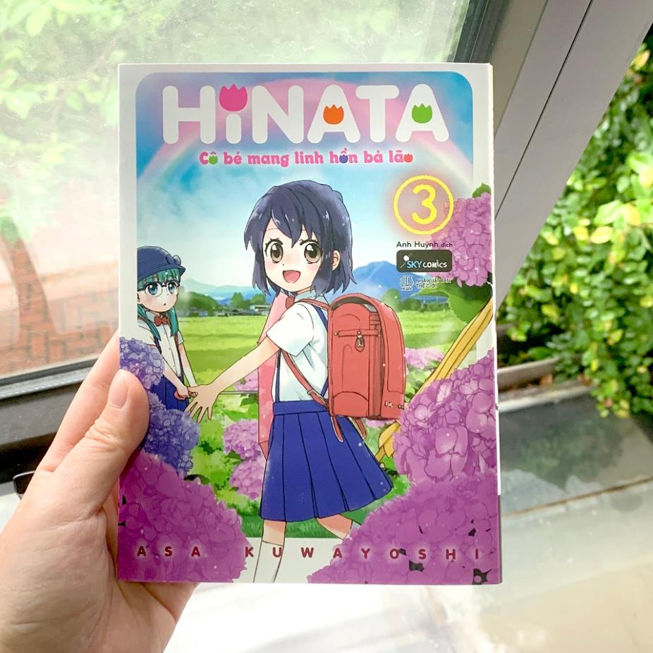 Sách - HINATA Cô Bé Mang Linh Hồn Bà Lão  - AZ Việt Nam