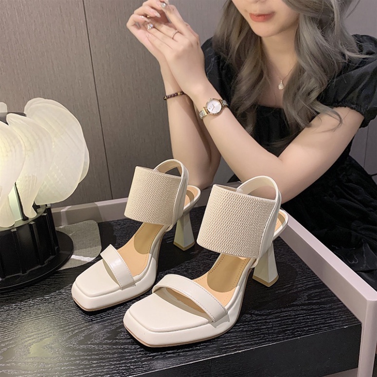 Giày gót đúp 10 cm quai siêu hót 2023 thời trang năng động sang chảnh.