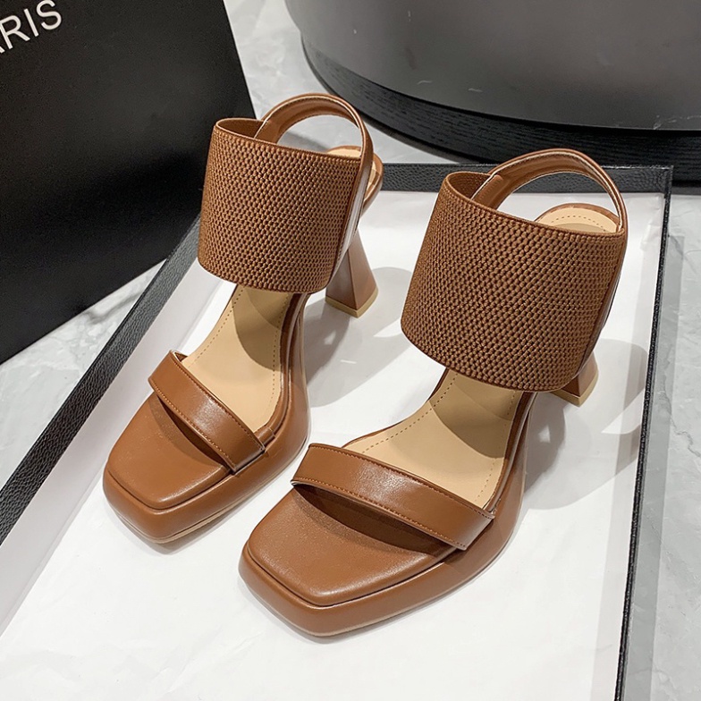 Giày gót đúp 10 cm quai siêu hót 2023 thời trang năng động sang chảnh.