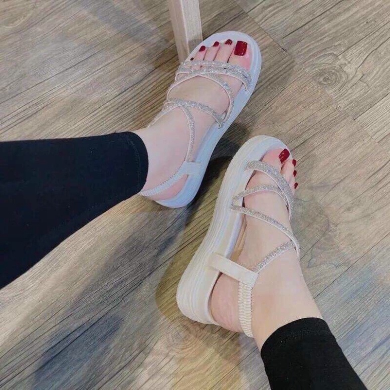 Giày sandan bản xoàn siêu hót 2023