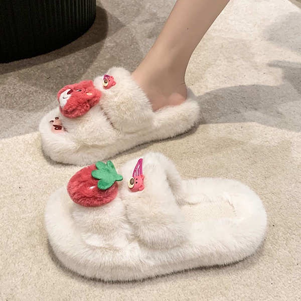 Dép Lông Xù Đính Hình Gấu Dâu Tây Đáng Yêu Thời Trang 2023