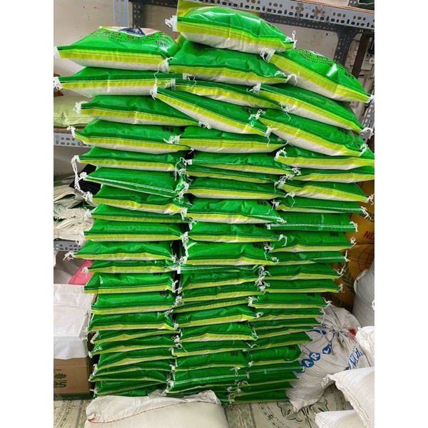 Nhận đóng gạo từ thiện túi 5kg, 10kg giá 16,17,18,…