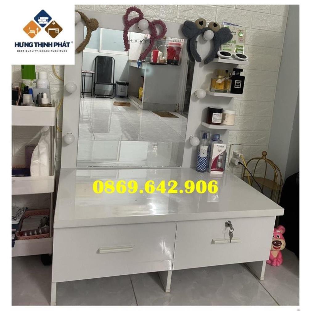 Bàn Trang Điểm Bệt Màu Trắng Cao 1M Ngang 70 .