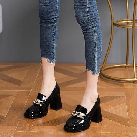 Giày Cao Gót Mũi Vuông Đế Dày Phối Khóa Kim Loại Thời Trang Mùa Thu 2023 Mới Cho Nữ