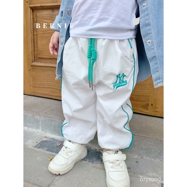 Quần gió thể thao bé trai bé gái 2 lớp thêu chữ NY từ 9-25kg Bernie - Quần dài thu đông bé trai bé gái - 0723Q012