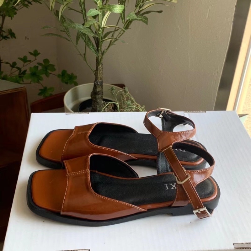 Giày sandals quai ngang basic