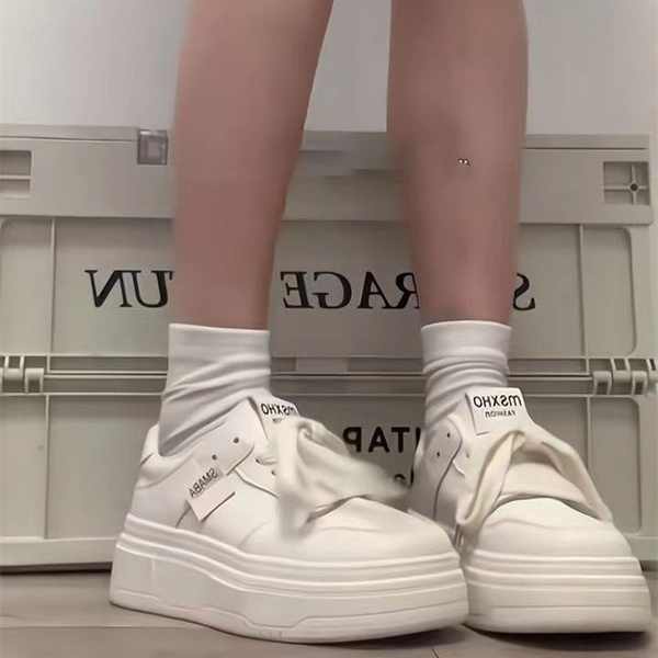 Giày Thể Thao Đế Dày Màu Trắng Thiết Kế Mới Năng Động Thời Trang Dành Cho Nữ