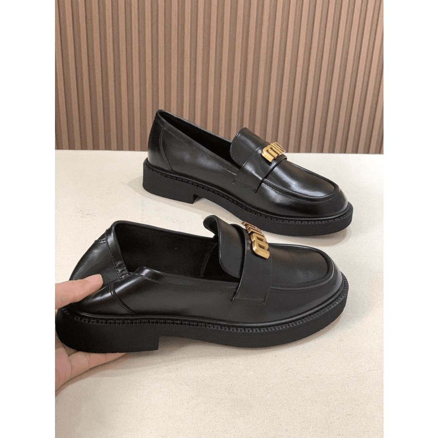 XẢ KHO SIÊU RẺ Giày moca chữ mạ vàng MIU mũi tròn khoẻ khoắn