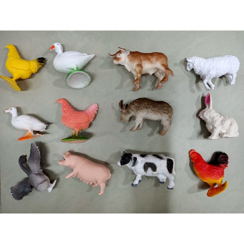 Bộ đồ chơi mô phỏng các loại động vật nuôi tại nhà MY FARM gồm 12 con khác nhau