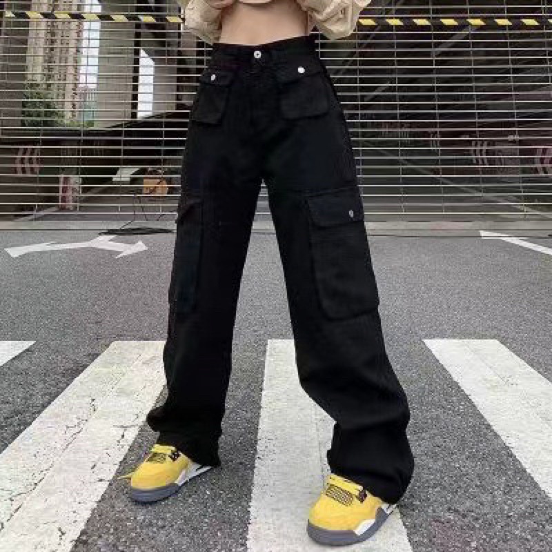 Quần jeans ống suông phom chuẩn lưng cao phối túi hộp cá tính