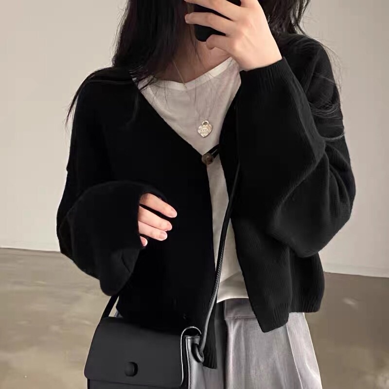𝐋𝐨𝐥𝐢𝐬𝐭𝐨𝐫𝐞 - 𝐀́𝐨 𝐂𝐚𝐫𝐝𝐢𝐠𝐚𝐧 𝐌𝐨̉𝐧𝐠 𝐂𝐚̀𝐢 𝐊𝐡𝐮𝐲