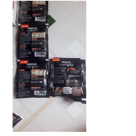 Đặc sản TN Nescafe cà phê việt đen 35 gói x 16gram mẫu mã thay đổi theo nhà sản xuất mua 3 tặng ly