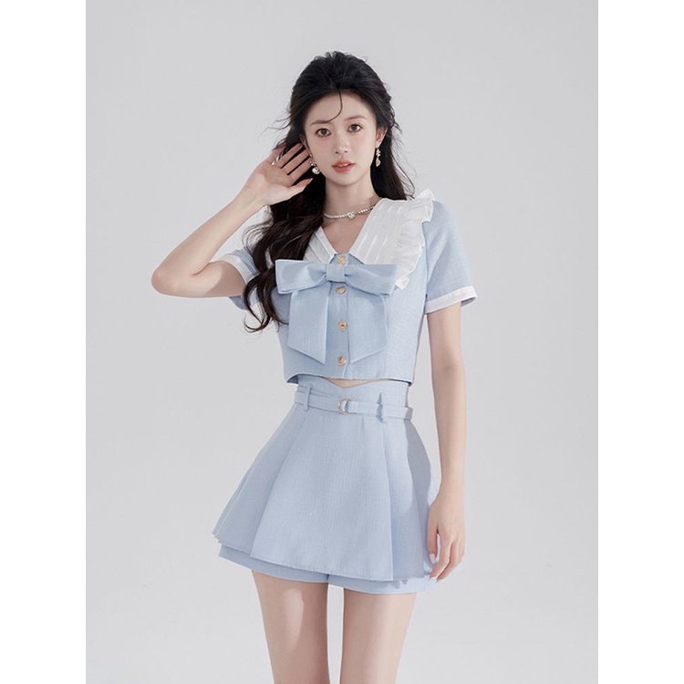 Bộ Áo Đính Nơ + Chân Váy Lưng Cao Xếp Ly Thời Trang Xinh Xắn Cho Mẹ Và Bé