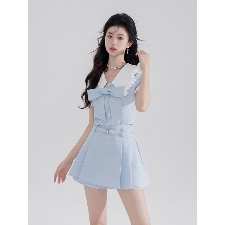 Bộ Áo Đính Nơ + Chân Váy Lưng Cao Xếp Ly Thời Trang Xinh Xắn Cho Mẹ Và Bé