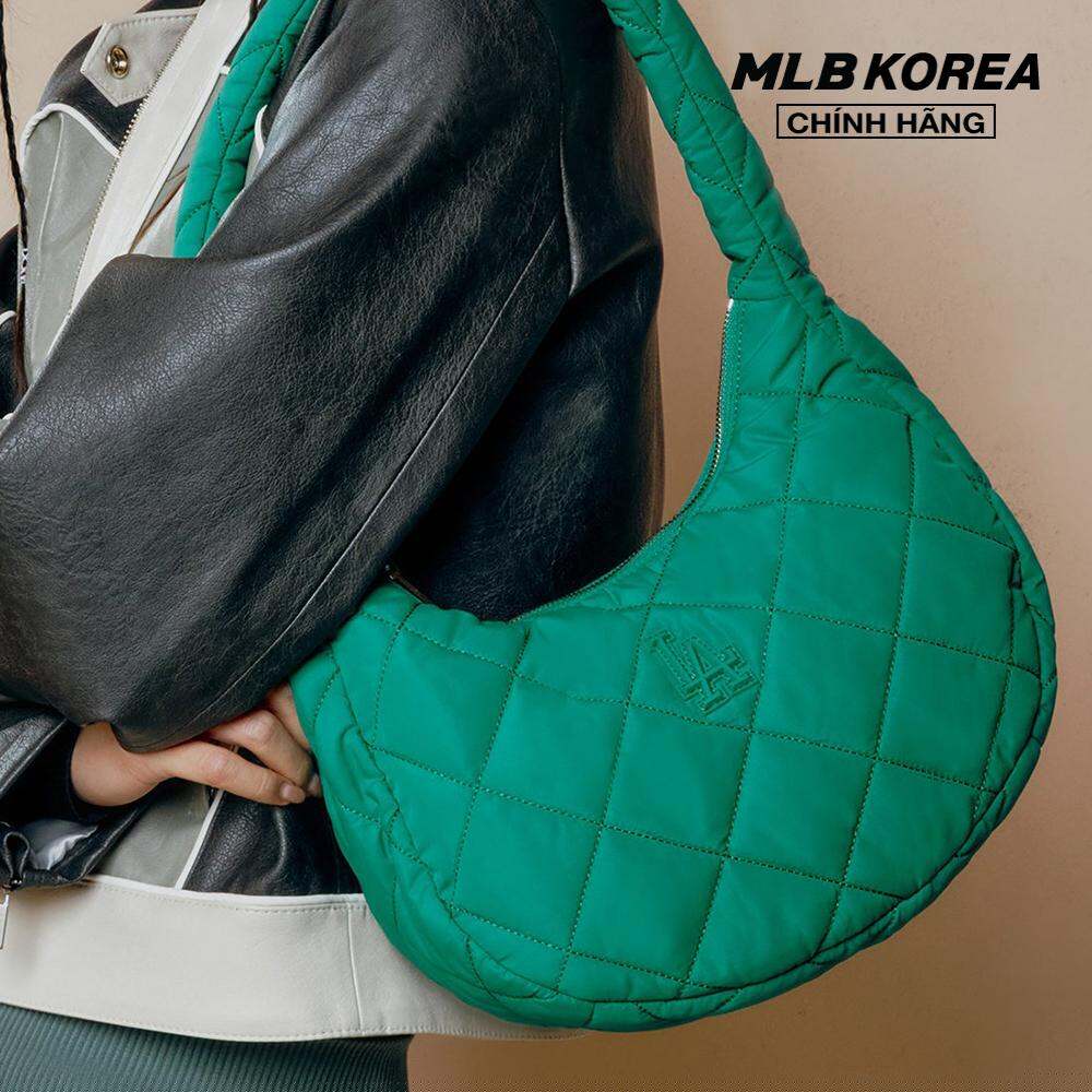 MLB - Túi đeo vai nữ chần bông Quilted Hobo Medium 3ABQM0936-07GNL