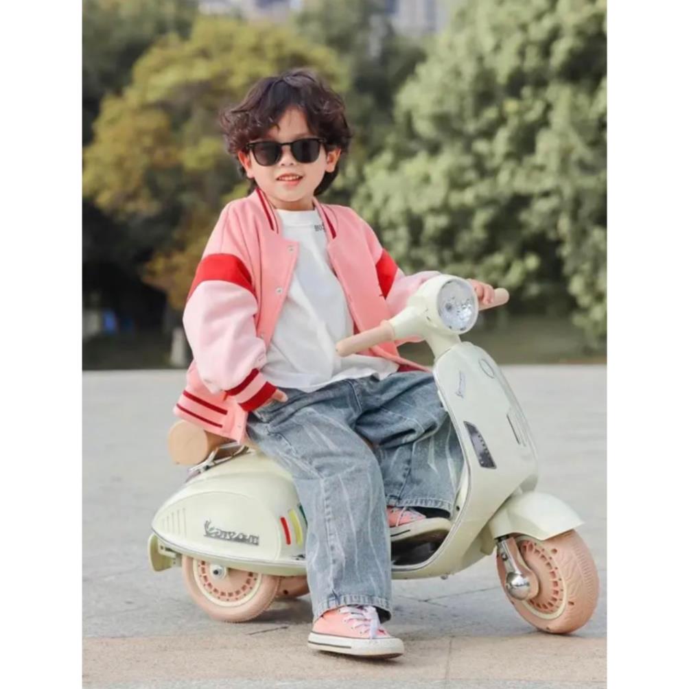 Xe máy điện trẻ em,điều khiền bằng chân ga xe máy Vepa  có nhạc, USB, đi 2 chiều bế chơi lá mê