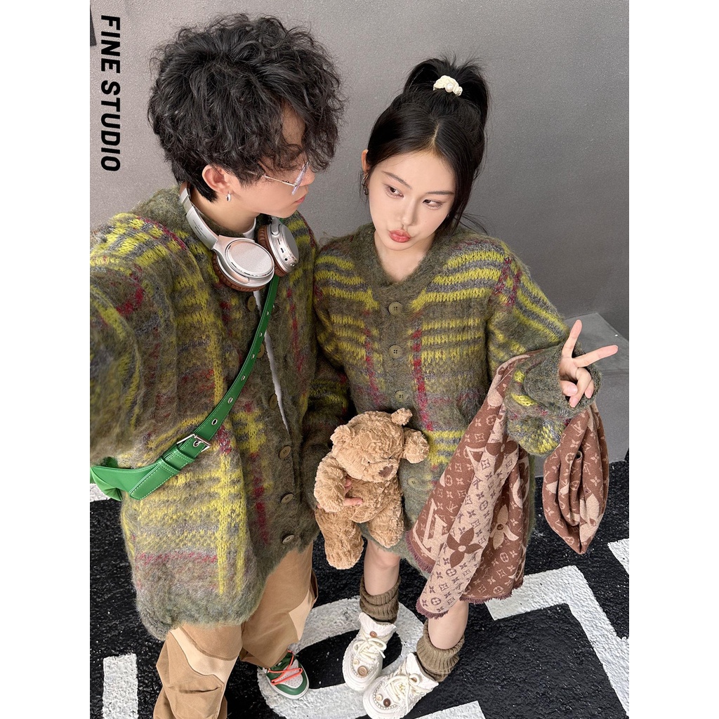 Fine studio Áo Khoác cardigan Dệt Kim Dáng Rộng Màu Sắc Tương Phản retro Mỹ Dành Cho Cặp Đôi Mùa Thu Đông