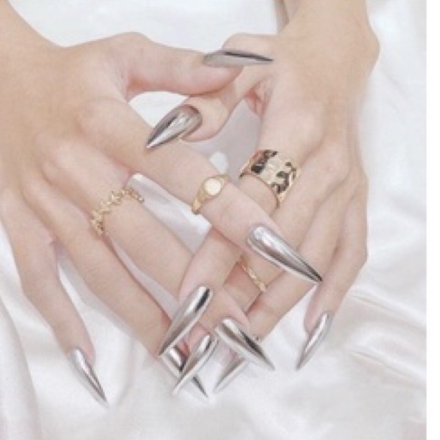 Nail box tráng gương from nhọn dài