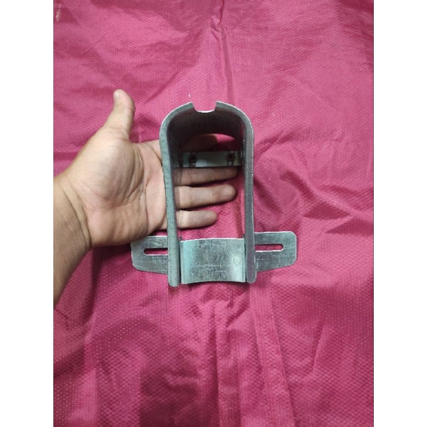 Cóc sắt làm đồng gắn biển số đèn lái xe 81/50