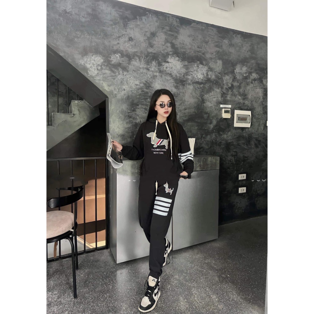 Set Bộ Mũ Len TB Viền Sọc, Chất Len Tăm Dày Dặn, Hình Thêu Nét Căng