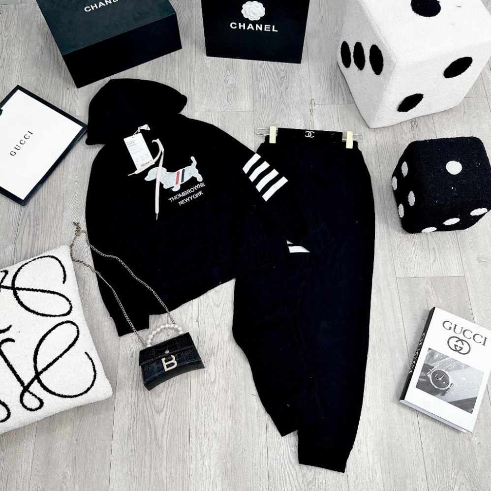 Set Bộ Mũ Len TB Viền Sọc, Chất Len Tăm Dày Dặn, Hình Thêu Nét Căng