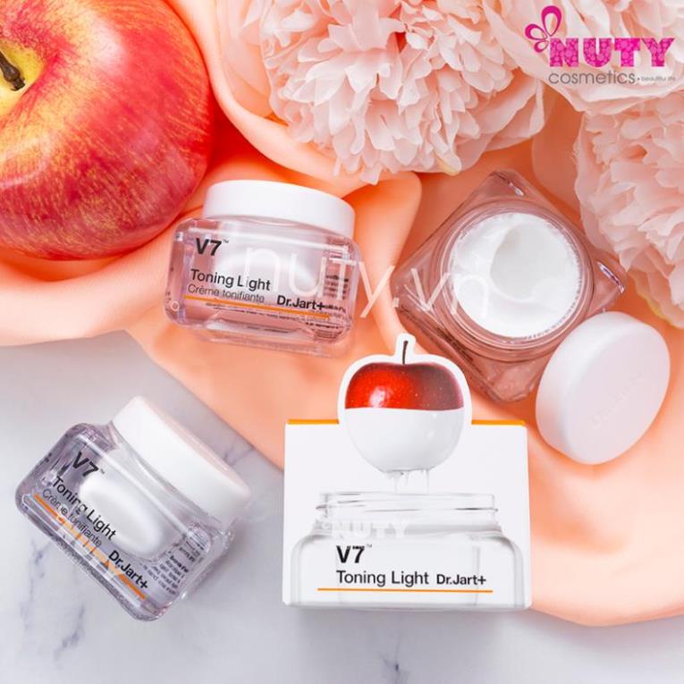 Kem Dưỡng Da V7 Toning Light 50ml Thu Nhỏ Và Se Khít Lỗ Chân Lông – Làm Sáng Tone Da