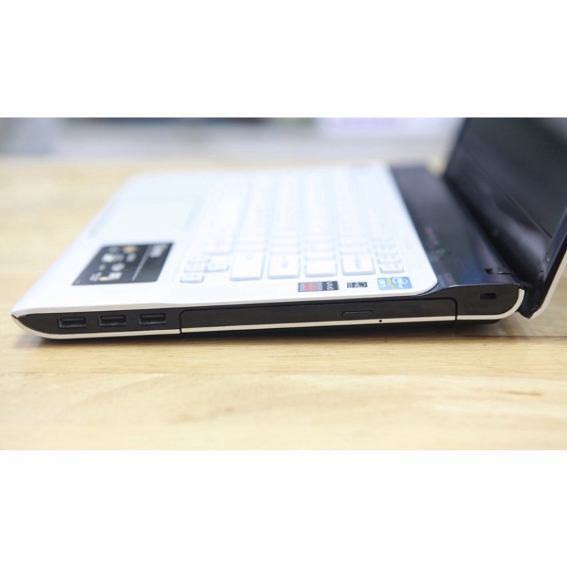 "SH-TODAY"  Bộ vỏ laptop Sony Vaio SVE141P13W , vỏ laptop Sony Vaio MBX-268, HK6 .