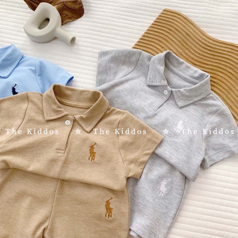 Bộ cộc tay polo bé trai từ 9-20kg Kidddos thêu nổi - Bộ bé trai bé gái mùa hè đi chơi đi học - 0823B005
