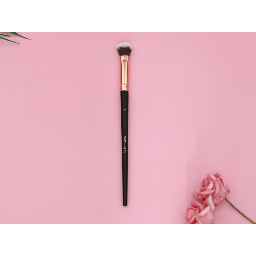 Cọ Phủ Phấn Mắt Vacosi E15