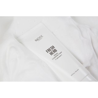 Sữa Rửa Mặt Nacific Làm Dịu Da 150ml