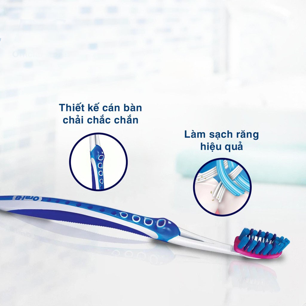 Bàn Chải Đánh Răng Oral-B Trắng Sáng 3D Vỉ 3