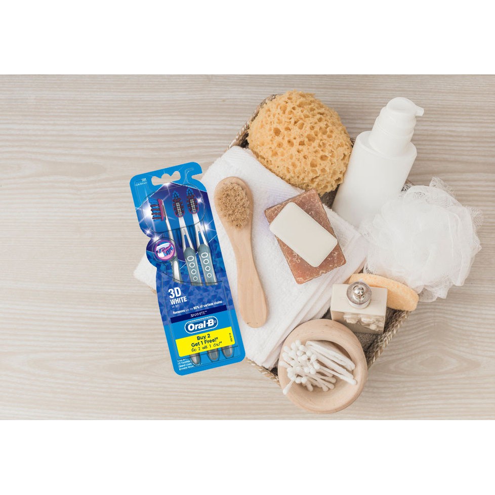 Bàn Chải Đánh Răng Oral-B Trắng Sáng 3D Vỉ 3