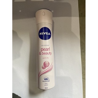 Xịt Ngăn Mùi Nữ Ngọc Trai Nivea 150ml