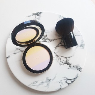 Combo F.o.x Trang Điểm (Phấn Nén Siêu Mịn F.o.x 12g - AK01 + Cọ Phủ Phấn F.o.x)
