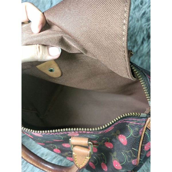 Túi xách si hiệu eo vì