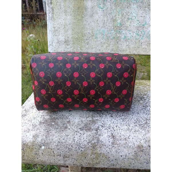 Túi xách si hiệu eo vì