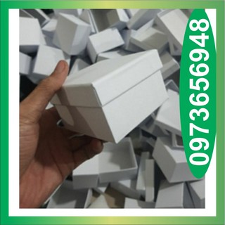 Hộp đồng hồ màu trắng