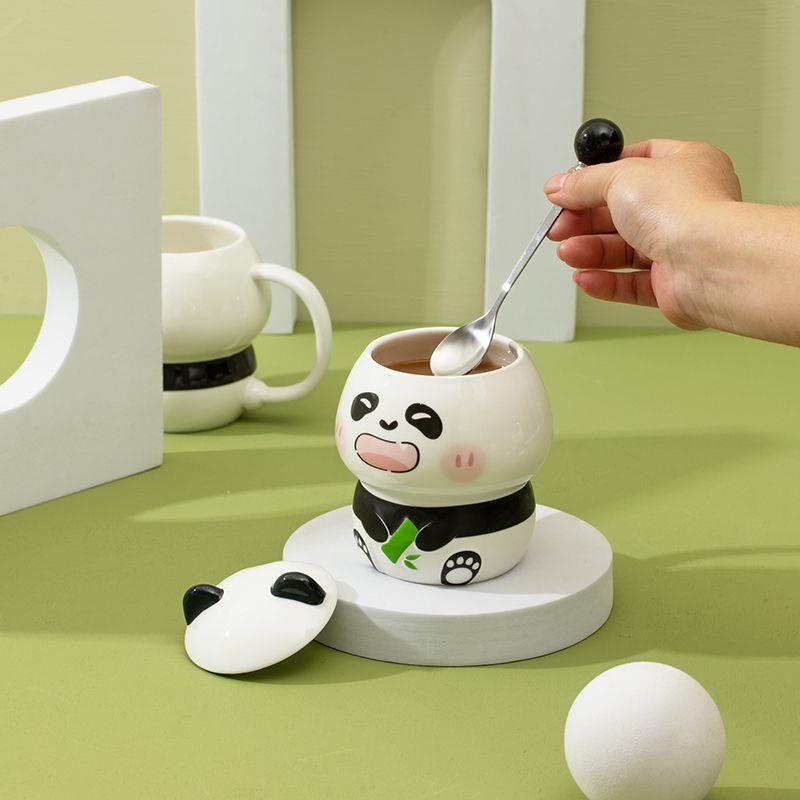 Bộ Cốc Sứ Uống Nước Dập Nổi Hình Gấu Trúc Dễ Thương Kèm Muỗng Và Nắp Đậy Tiện Dụng Cho Học Sinh /
