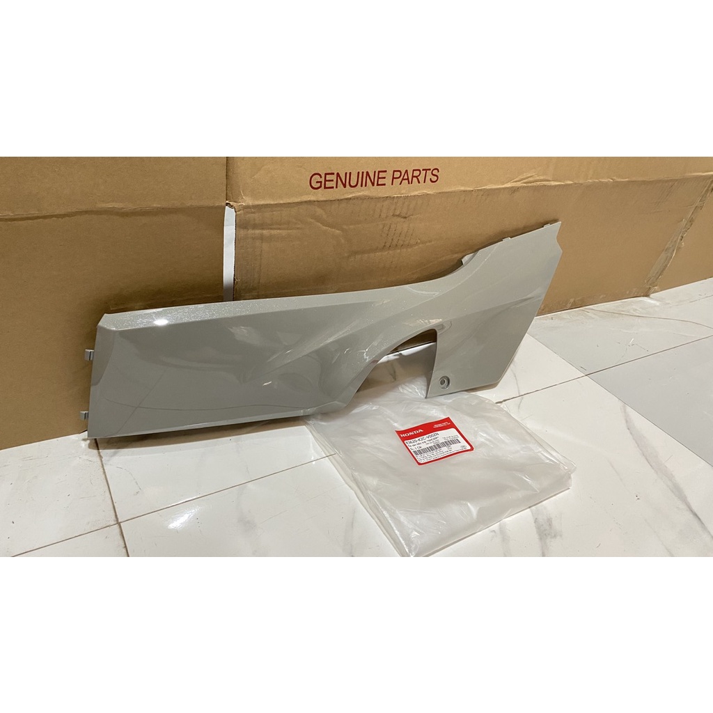 Ốp sàn bên trái | ốp cạnh sàn để chân Vision  màu Xám xi măng *NHC60P* chính hãng Honda