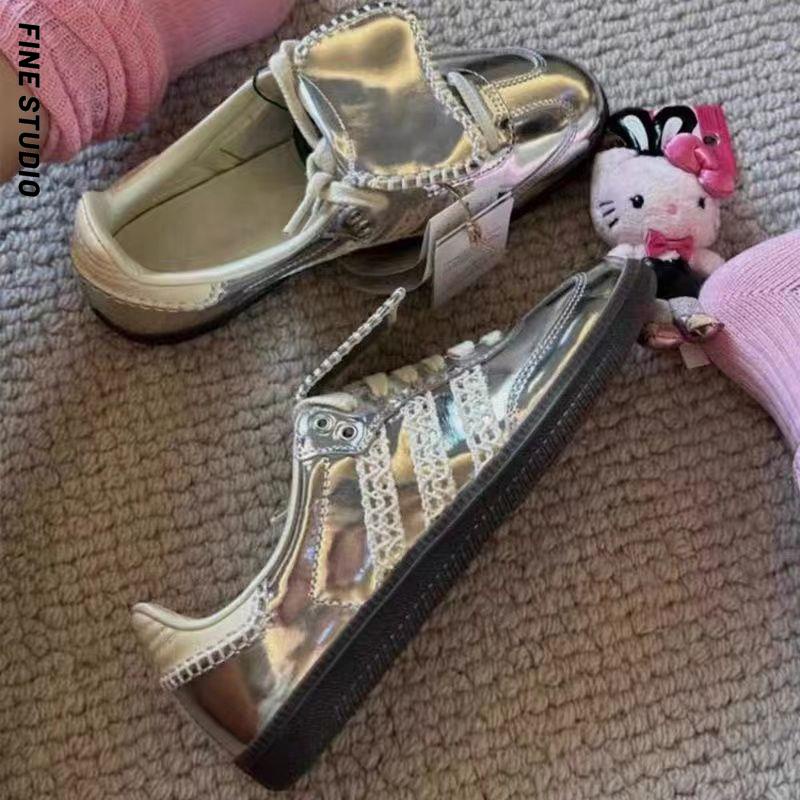 Fine studio Giày Thể Thao Da Bóng Cổ Thấp Màu Bạc Bóng Thời Trang Mùa Hè Hợp Xu Hướng Cho Nữ