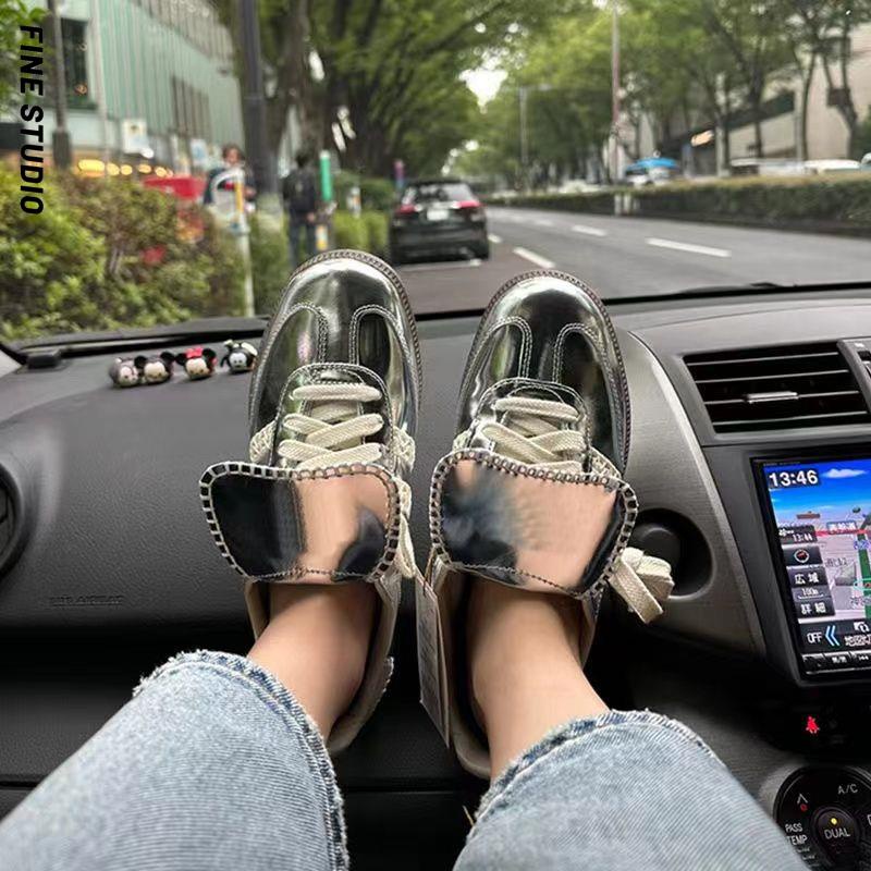 Fine studio Giày Thể Thao Da Bóng Cổ Thấp Màu Bạc Bóng Thời Trang Mùa Hè Hợp Xu Hướng Cho Nữ