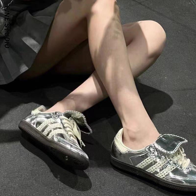 Fine studio Giày Thể Thao Da Bóng Cổ Thấp Màu Bạc Bóng Thời Trang Mùa Hè Hợp Xu Hướng Cho Nữ