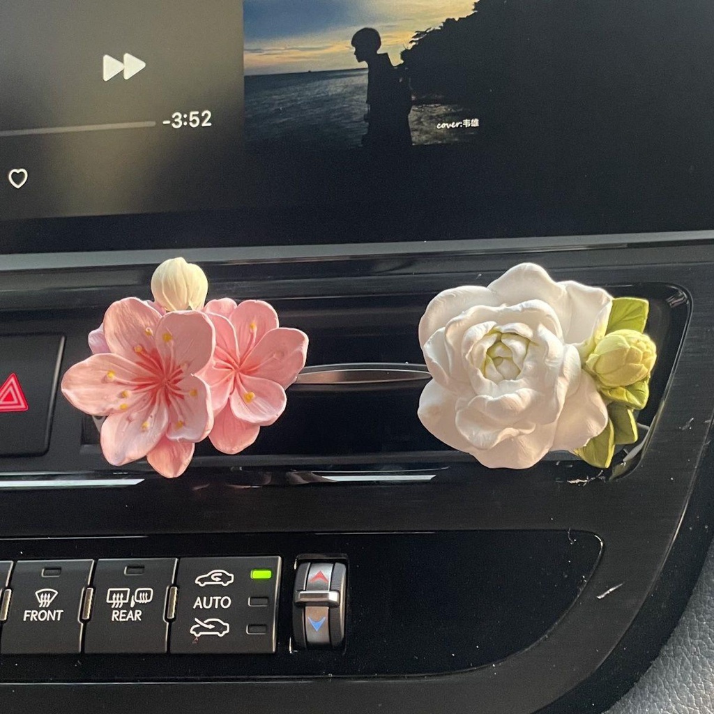 Phụ Kiện Khuếch Tán Hương Thơm Gắn Điều Hòa Xe Hơi Hình Hoa Nhài